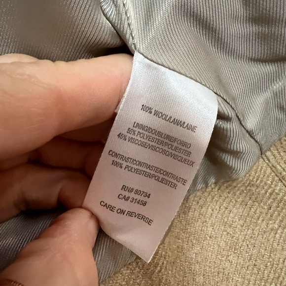 BCBG Max Azria Oatmeal Peplum Cropped Classy Professional Blazer Sz Small - Picture 5 of 15